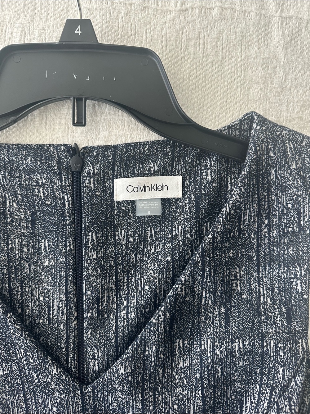 Calvin Klein Navy and White Knit V-Neck Top - Picture 2 of 5